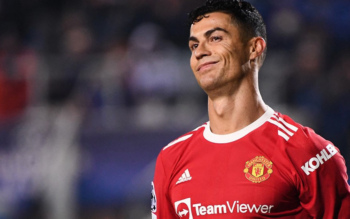 Cristiano Ronaldo - tiền đạo cánh MU Fo4 xuất sắc